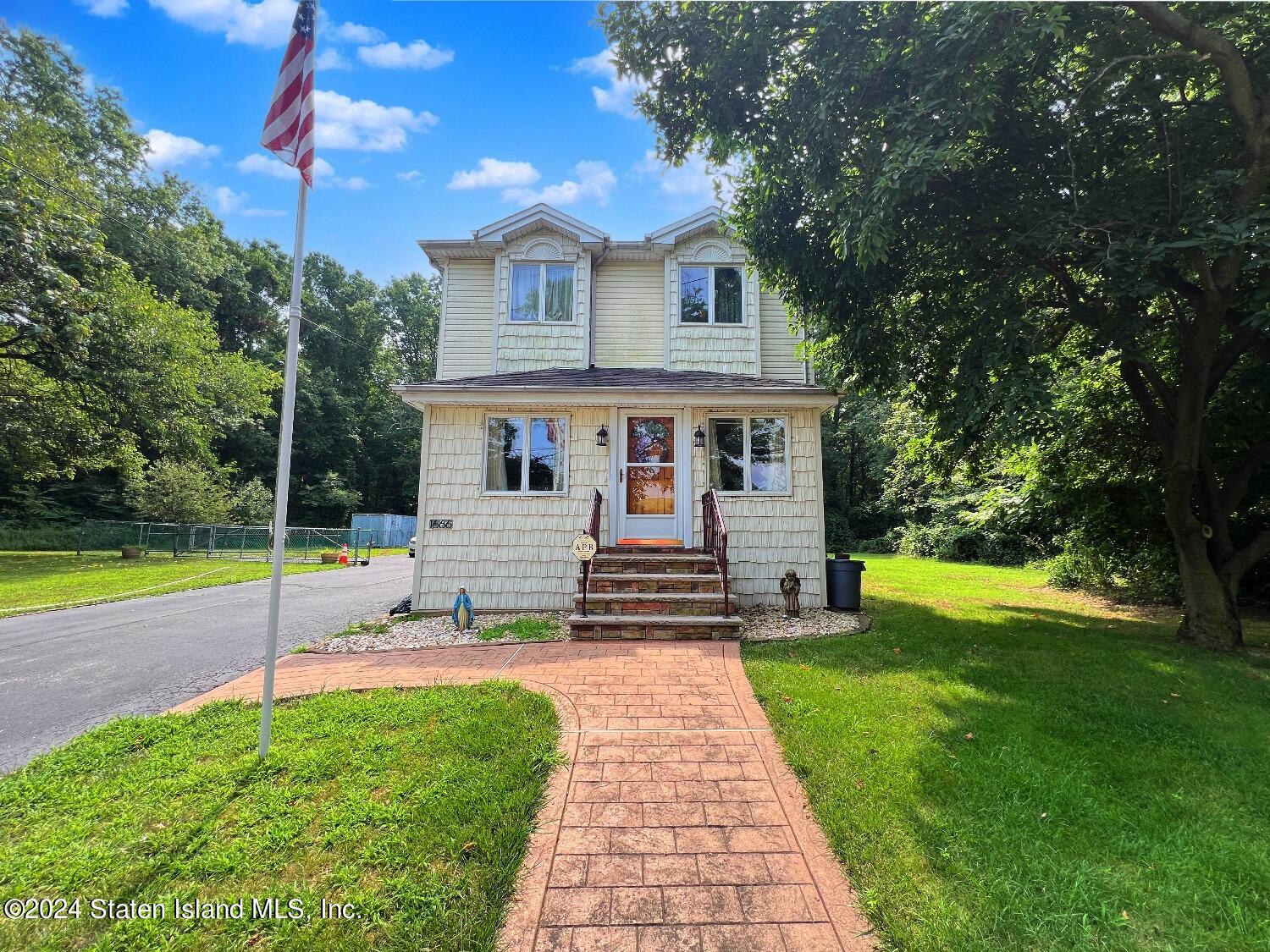 1666 Arthur Kill Road Staten Island, NY 10312 - Photo 1 of 4 IMG_4553-2