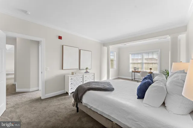 $435,000 | 15201 Royal Crest Drive, Unit 407, Haymarket, VA 20169