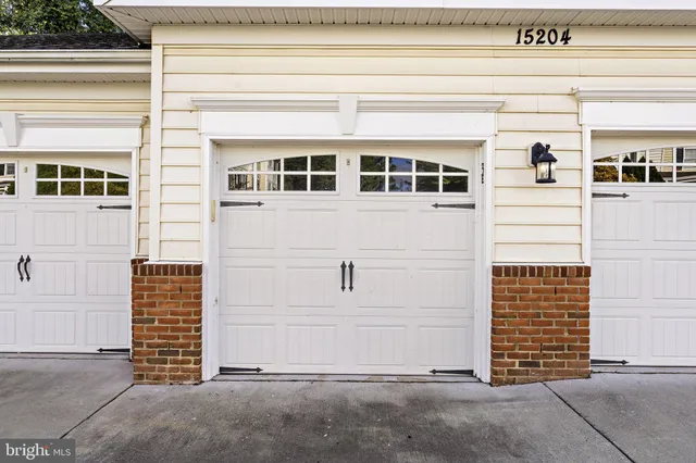 $435,000 | 15201 Royal Crest Drive, Unit 407, Haymarket, VA 20169