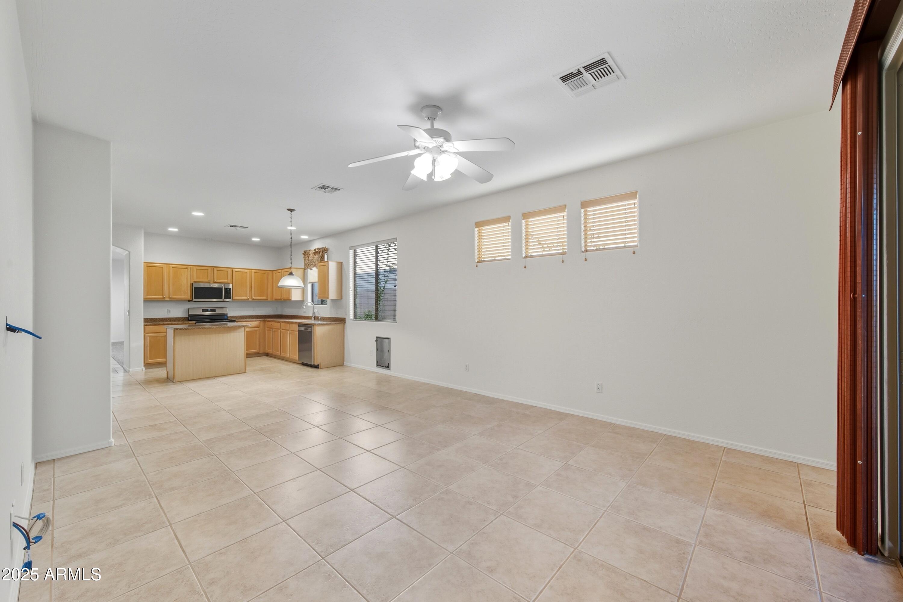 2707 East Darrel Road Phoenix, AZ 85042 - Photo 19 of 41