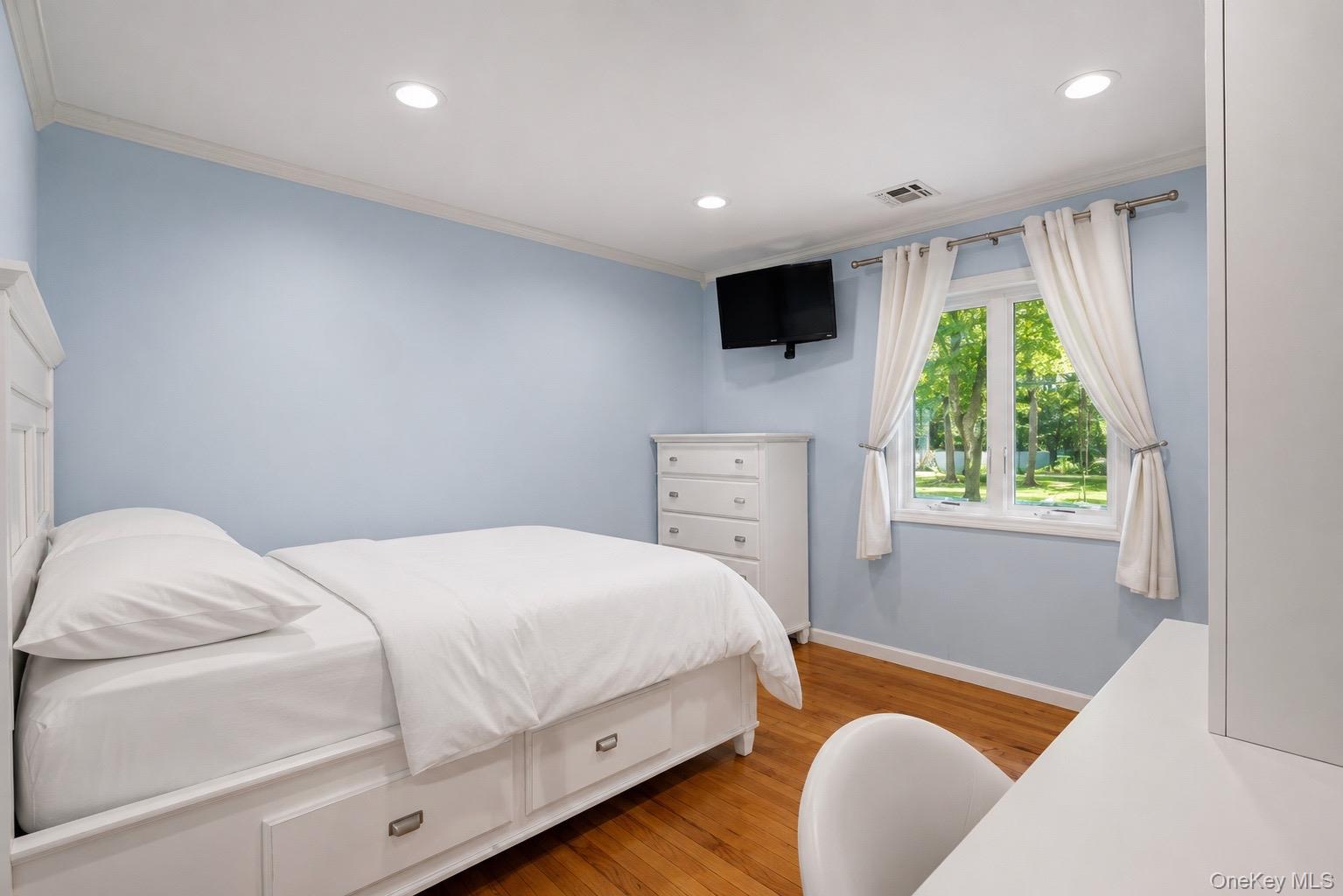 9 Pleasant View Road Ridge, NY 11961 - Photo 9 of 22 Gallery Image 9