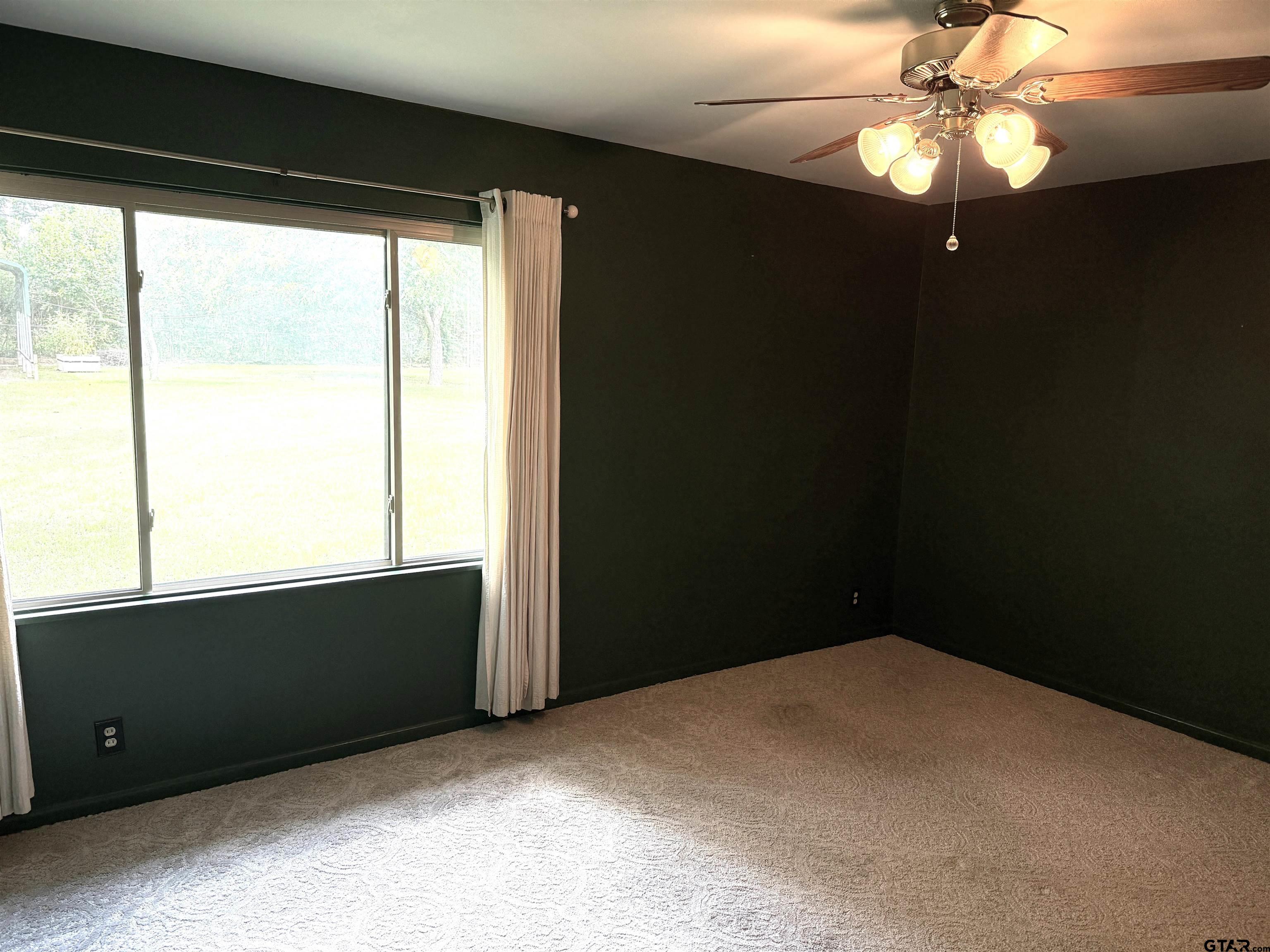 2015 East 5th Street Tyler, TX 75701 - Photo 21 of 32 a view of an empty room with a window
