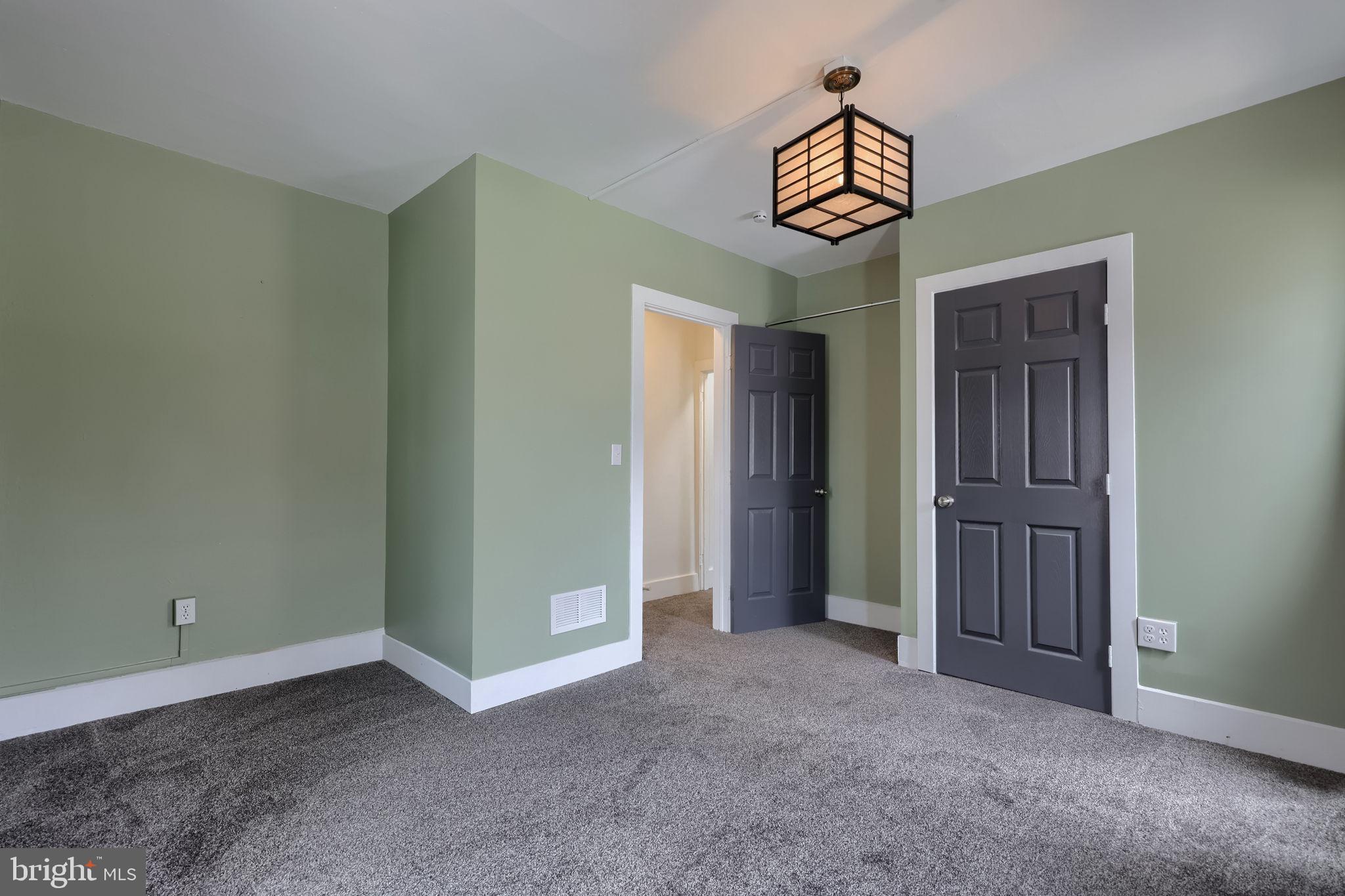 217 North Charles Street Red Lion, PA 17356 - Photo 27 of 37
