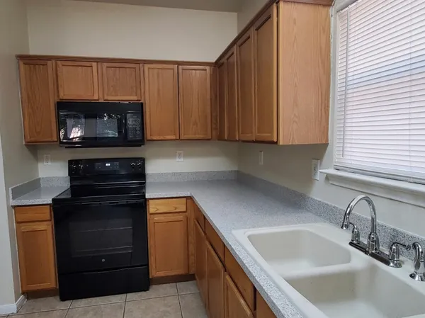 $1,720 | 8619 Branch Hollow Drive, Universal City, TX 78148