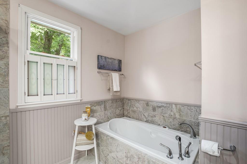 119 Foddering Farm Road Narragansett, RI 02882 - Photo 18 of 29