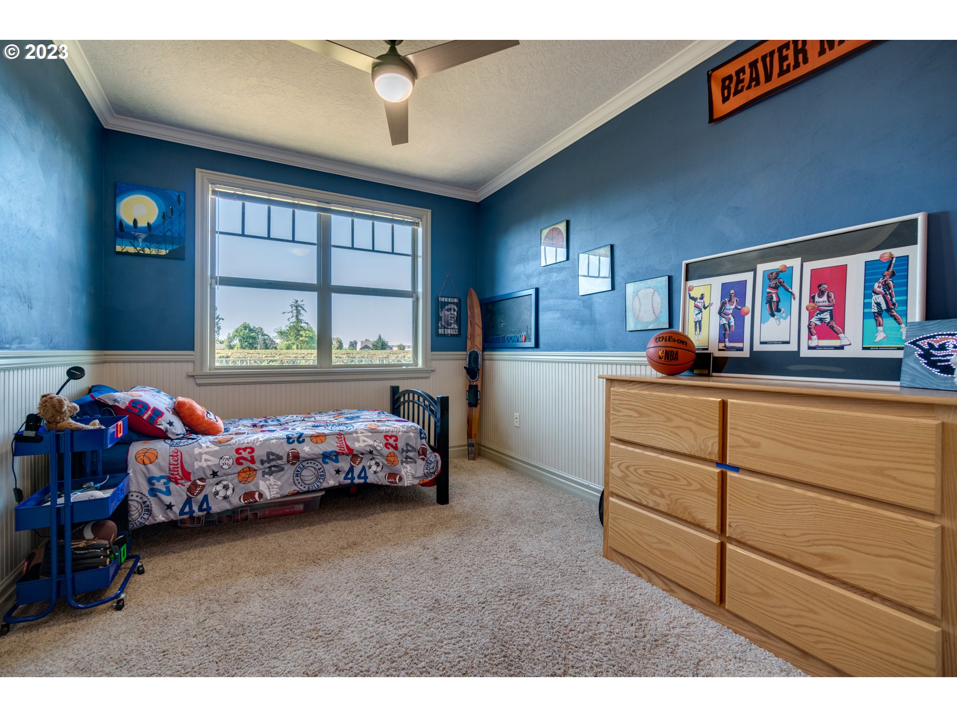1675 South Boones Ferry Road Woodburn, OR 97071 - Photo 24 of 45 a bedroom with furniture and window