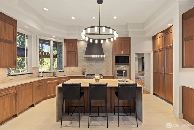 $3,420,000 | 16340 Maplewild Avenue Southwest, Burien, WA 98166