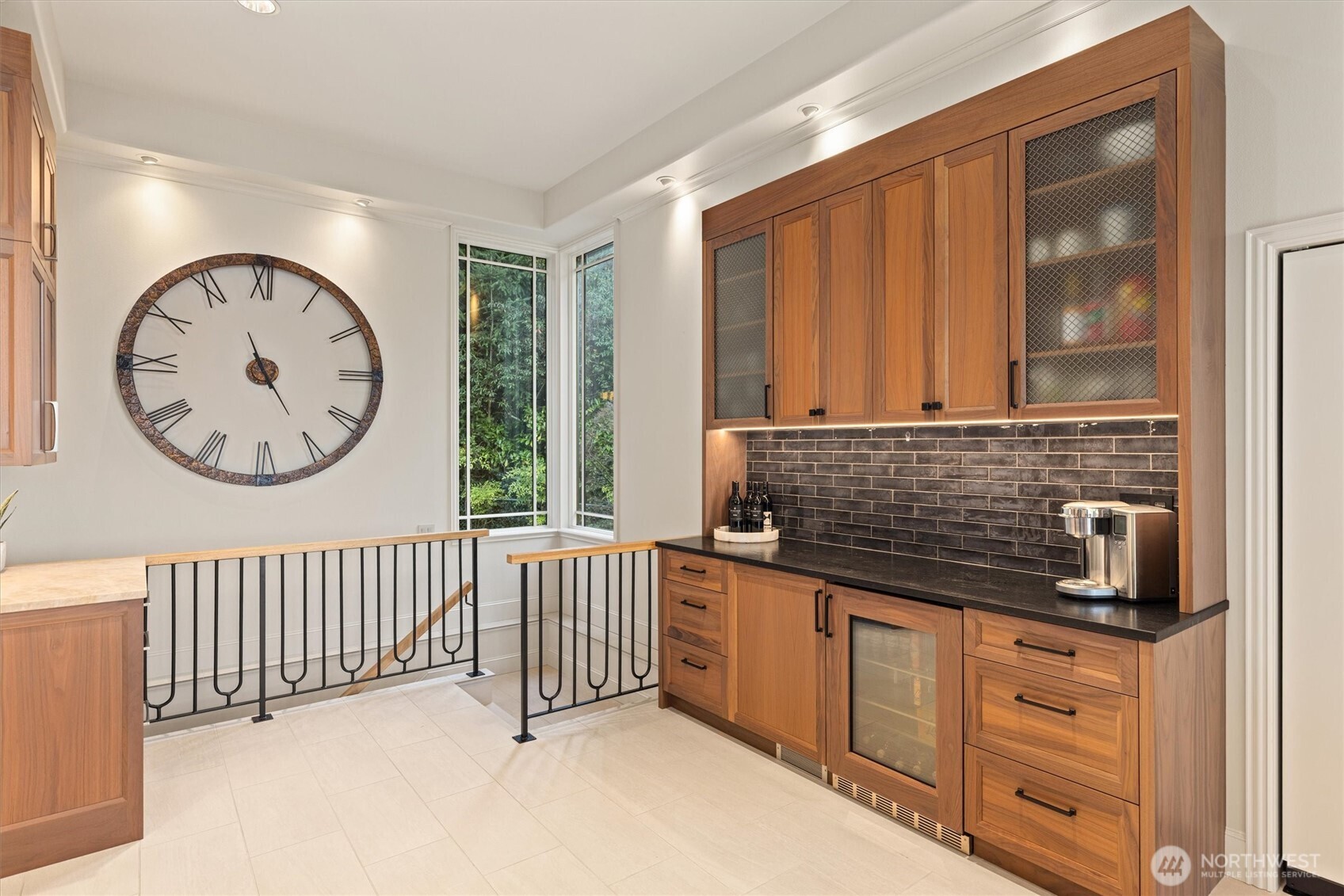 16340 Maplewild Avenue Southwest Burien, WA 98166 - Photo 9 of 40