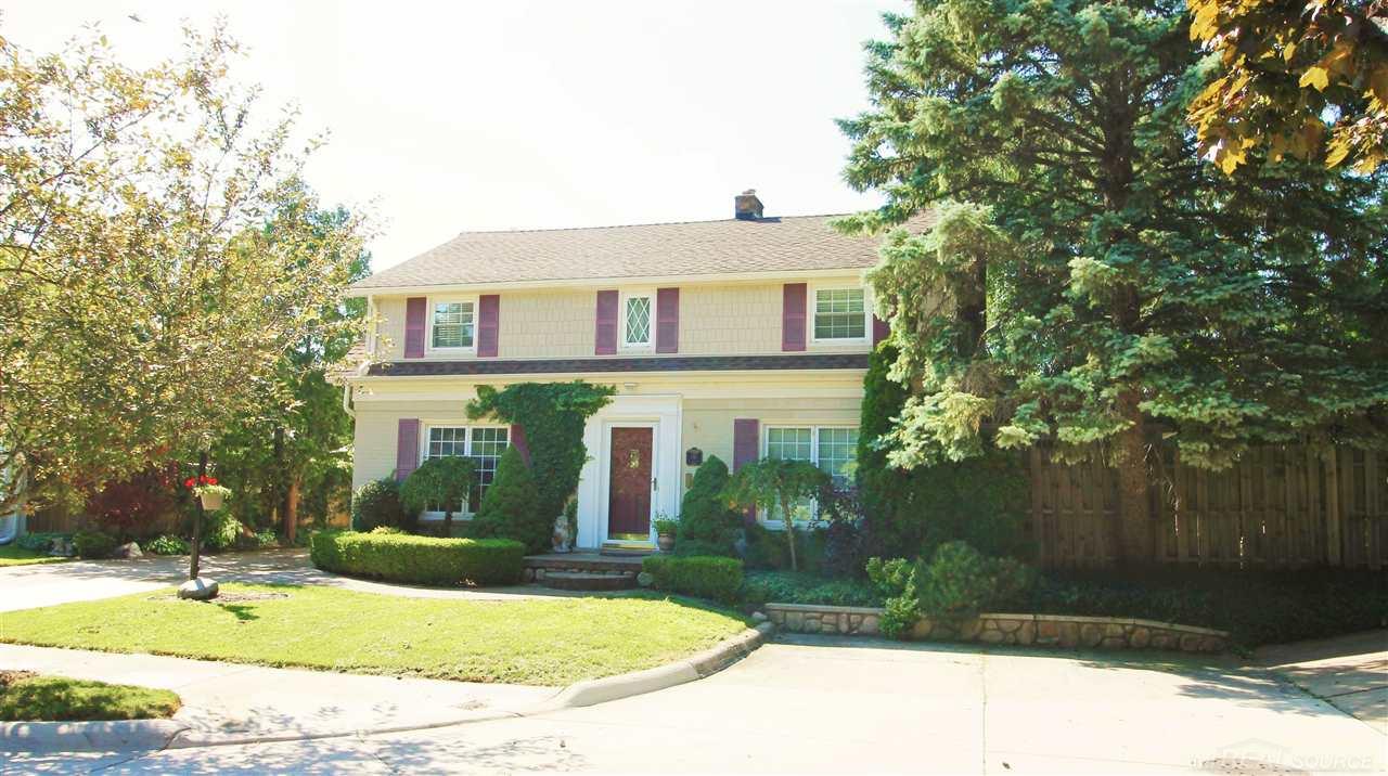 316 Stephens Road Grosse Pointe, MI 48236 - Photo 2 of 59 50021598-1.JPG