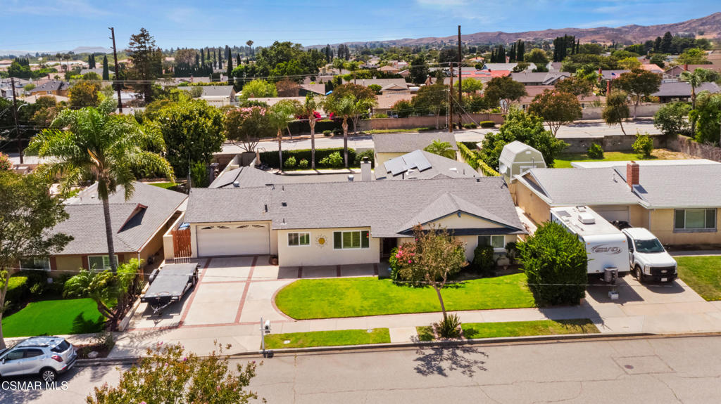 3079 Waco Avenue Simi Valley, CA 93063 - Photo 2 of 38