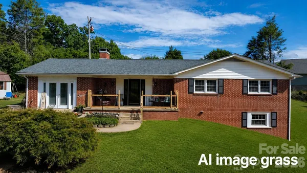 $409,900 | 35 Glendale Drive, Spruce Pine, NC 28777