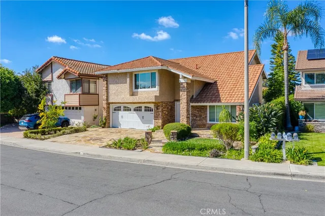 $5,400 | 19 Alameda, Irvine, CA 92620