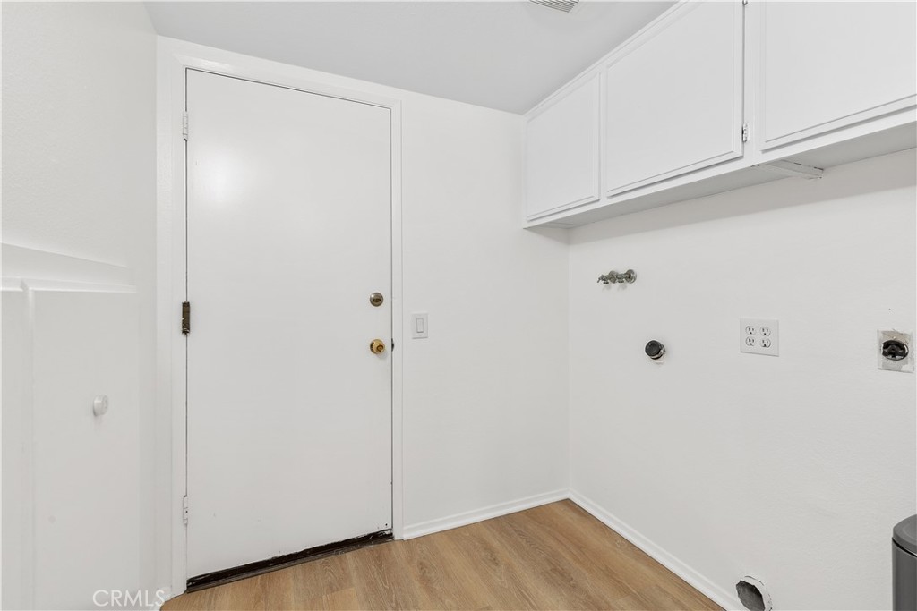 19 Alameda Irvine, CA 92620 - Photo 33 of 55 a view of an empty room