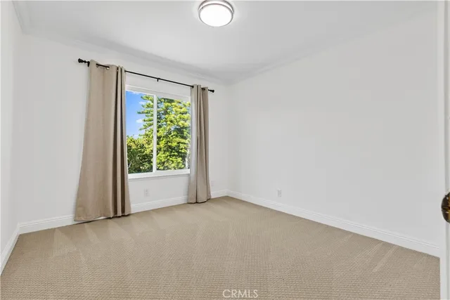 $5,400 | 19 Alameda, Irvine, CA 92620