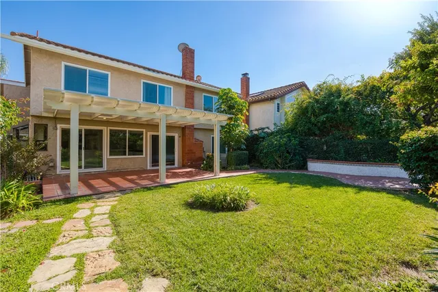 $5,400 | 19 Alameda, Irvine, CA 92620