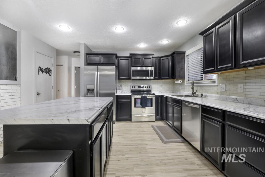 808 Rimview Lane East Twin Falls, ID 83301 - Photo 11 of 37