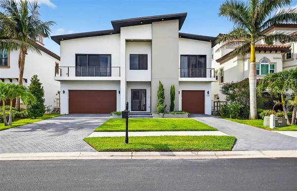 $2,575,000 | 131 Forest Hills Drive, Redington Shores, FL 33708
