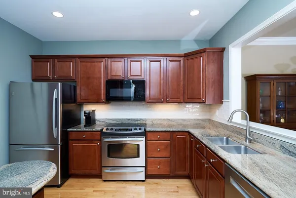 $3,500 | 138 Whispering Oaks Drive, Unit 1708, West Chester, PA 19382