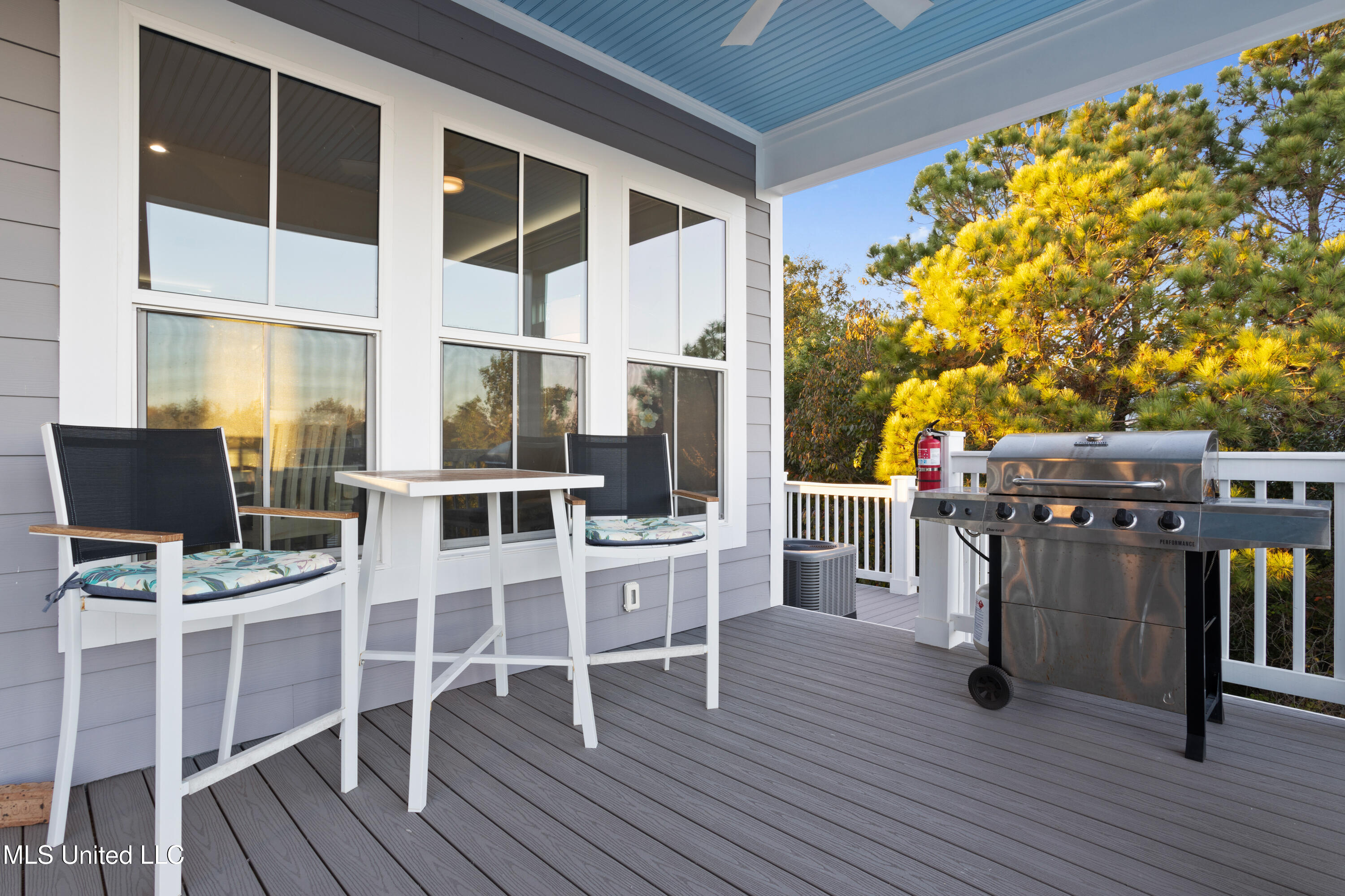 14 Sherman Avenue Pass Christian, MS 39571 - Photo 50 of 86 051