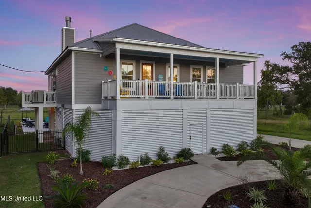 $820,000 | 14 Sherman Avenue, Pass Christian, MS 39571