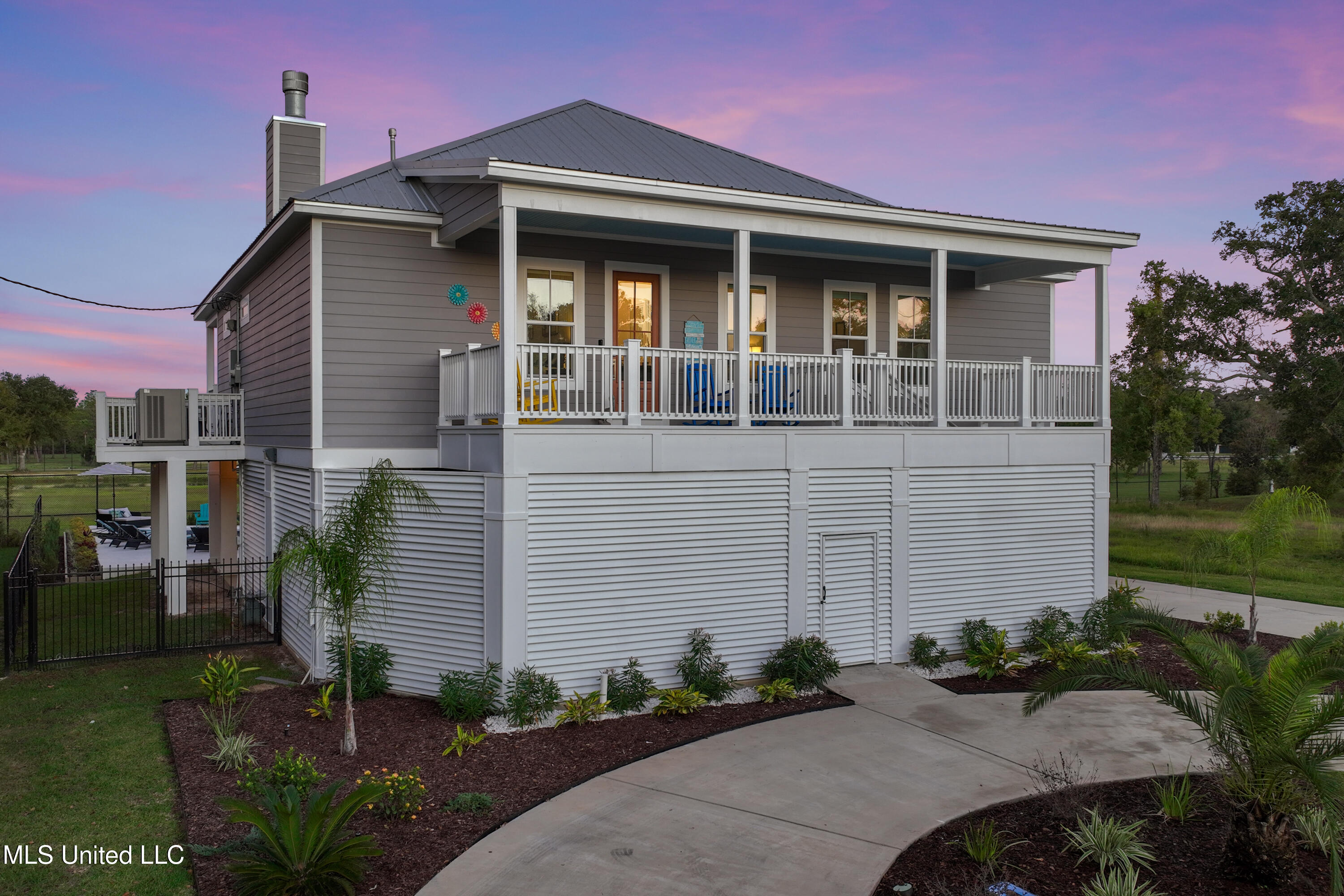 14 Sherman Avenue Pass Christian, MS 39571 - Photo 59 of 86 090