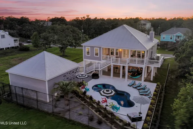 $820,000 | 14 Sherman Avenue, Pass Christian, MS 39571