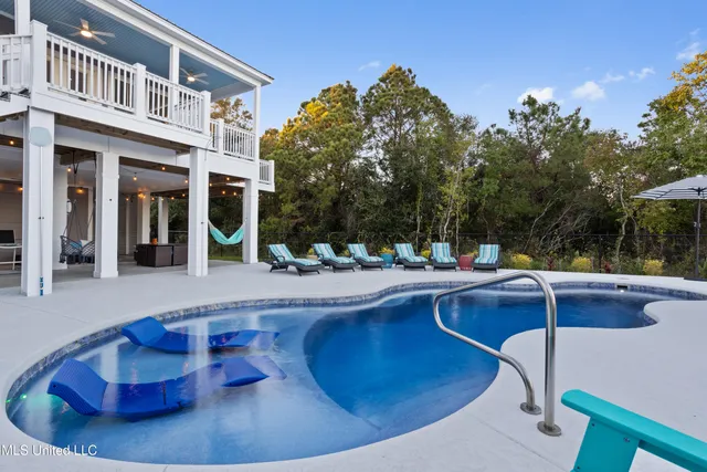 $820,000 | 14 Sherman Avenue, Pass Christian, MS 39571