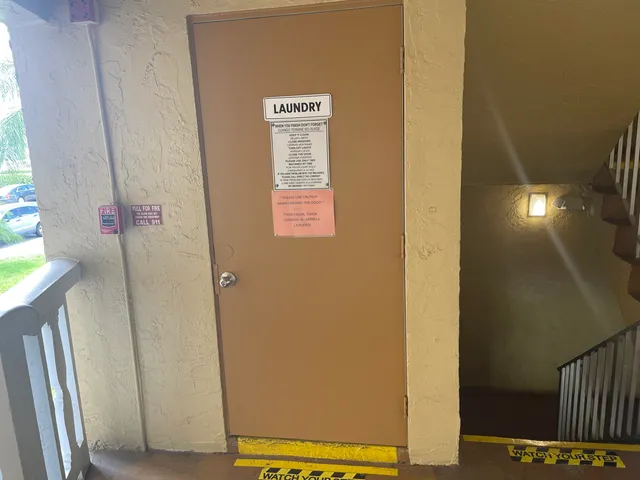 $1,500 | 500 Village Green Circle West, Unit 212, Palm Springs, FL 33461