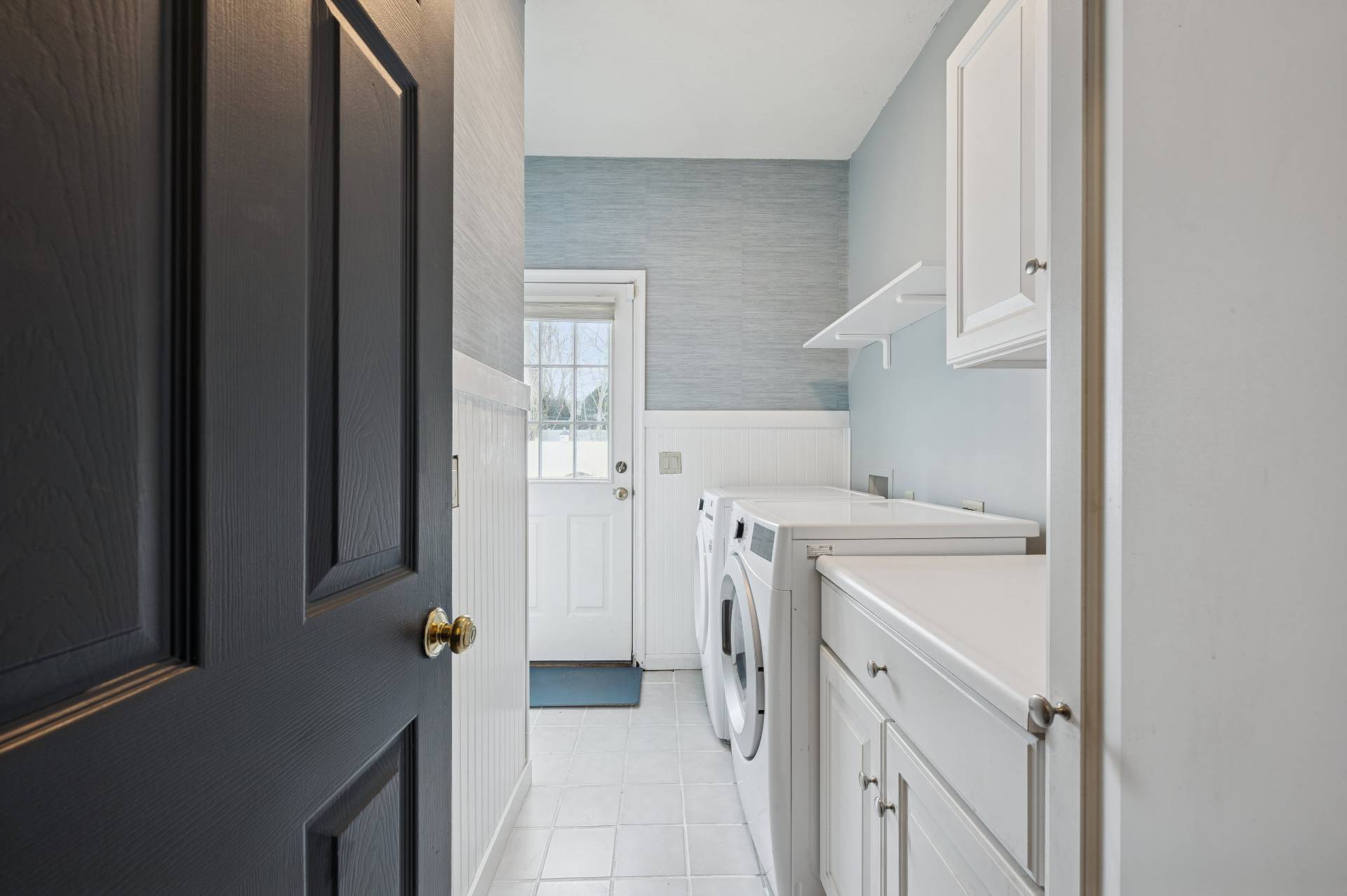 4476 Noyack Road Sag Harbor, NY 11963 - Photo 19 of 21