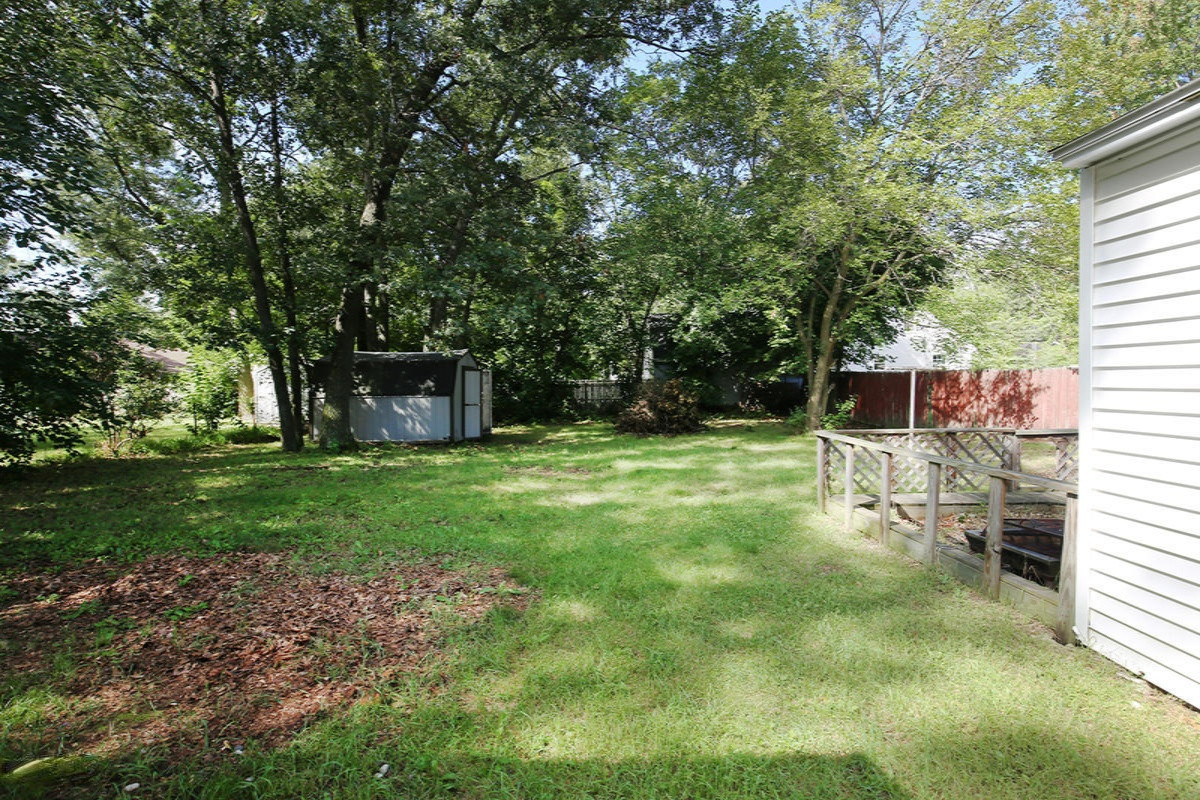 1225 Quarterline Road Muskegon, MI 49442 - Photo 16 of 22 IMG_1301