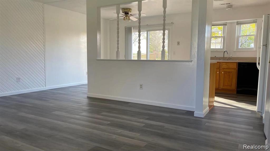 24395 Surfside Road Novi, MI 48374 - Photo 4 of 23