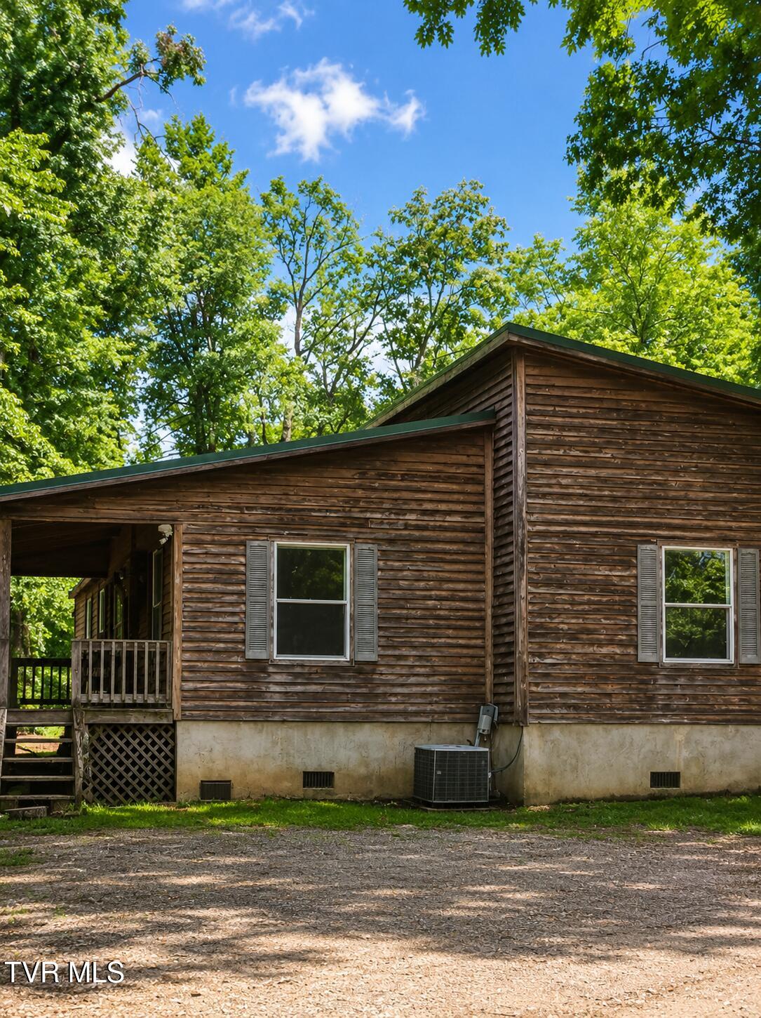 2242 Divide Road Mountain City, TN 37683 - Photo 3 of 22 file_00000000fd20722f98eb0a2487e6a5df