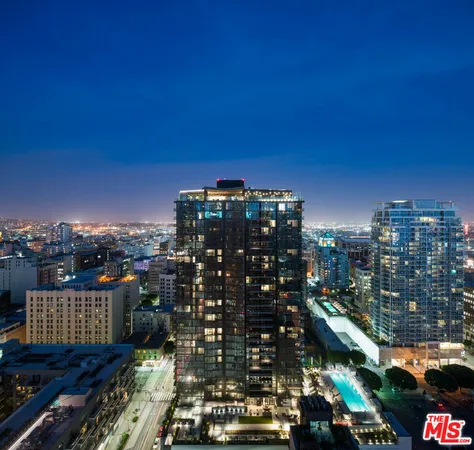 $8,450 | 801 South Olive Street, Unit PH 8, Los Angeles, CA 90014
