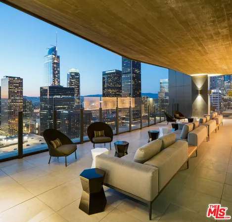 $8,450 | 801 South Olive Street, Unit PH 8, Los Angeles, CA 90014