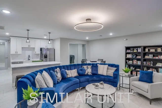 $1,960 | 1230 Elm Street, Unit 102, Manchester, NH 03101