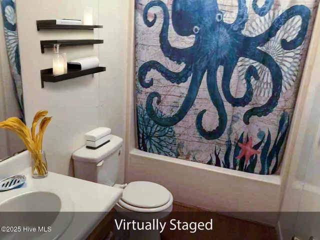 $199,900 | 402 Alice Drive, Unit A & B, Greenville, NC 27834