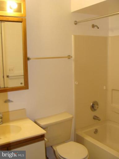 8611 Falls Run Road, Unit E Ellicott City, MD 21043 - Photo 7 of 10 Bath #1