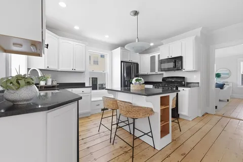 $775,000 | 155 East Lothrop Street, Beverly, MA 01915