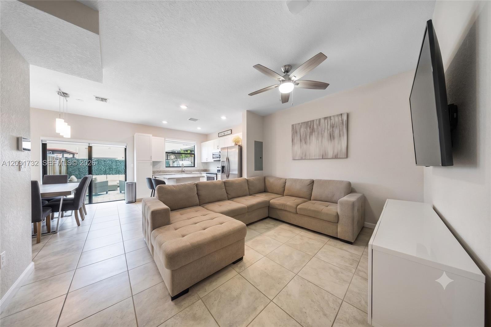 24911 Southwest 112th Place Homestead, FL 33032 - Photo 4 of 41