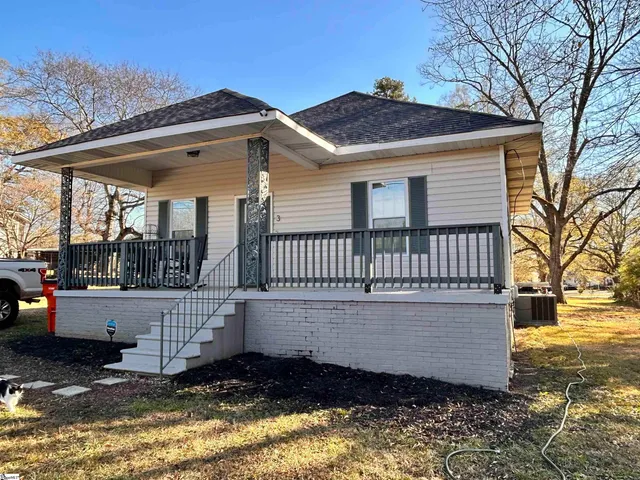 $199,900 | 3 Jesse Street, Laurens, SC 29360