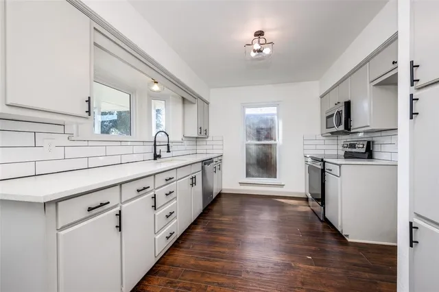 $350,000 | 1333 Brazos Boulevard, Lewisville, TX 75077