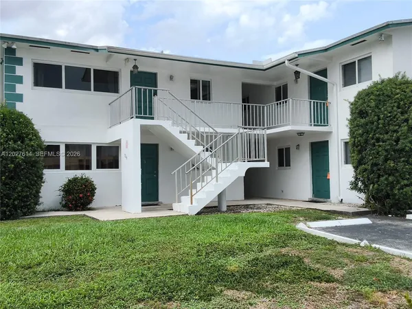 $1,650 | 7041 Pembroke Road, Unit 2, Pembroke Pines, FL 33023