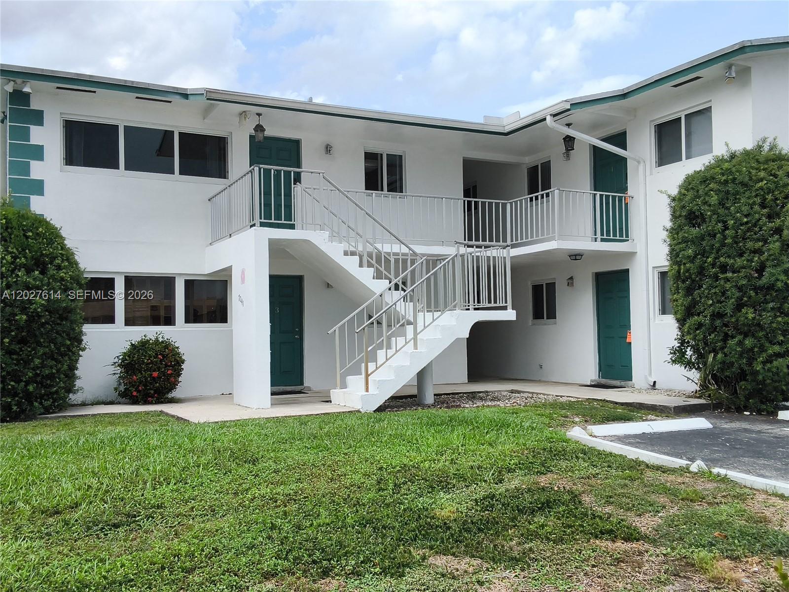 7041 Pembroke Road, Unit 2 Pembroke Pines, FL 33023 - Photo 1 of 18
