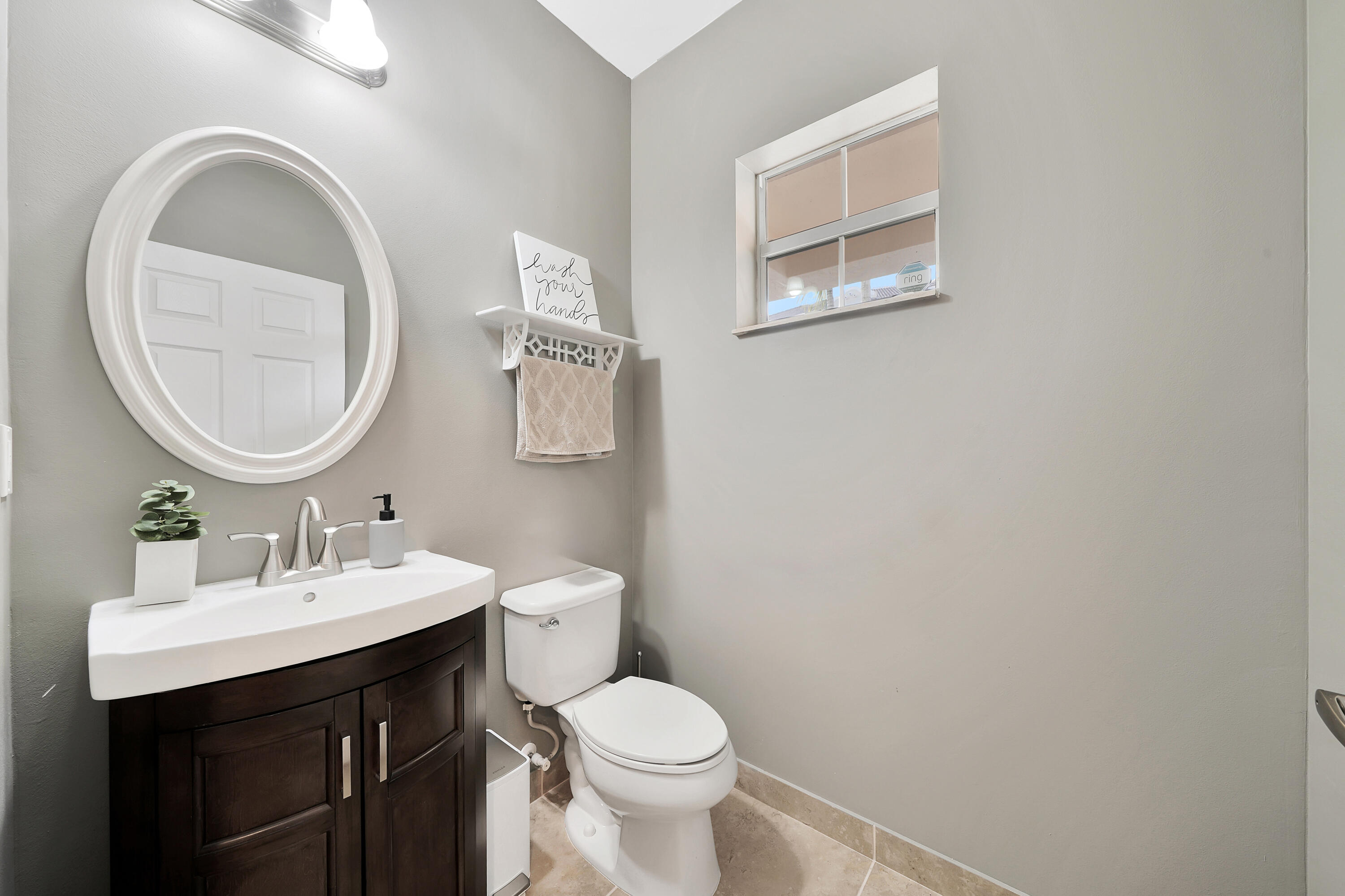 1834 Via Sofia Boynton Beach, FL 33426 - Photo 8 of 39 AF6E5128-1962-46AE-9011-1313C9D285C2