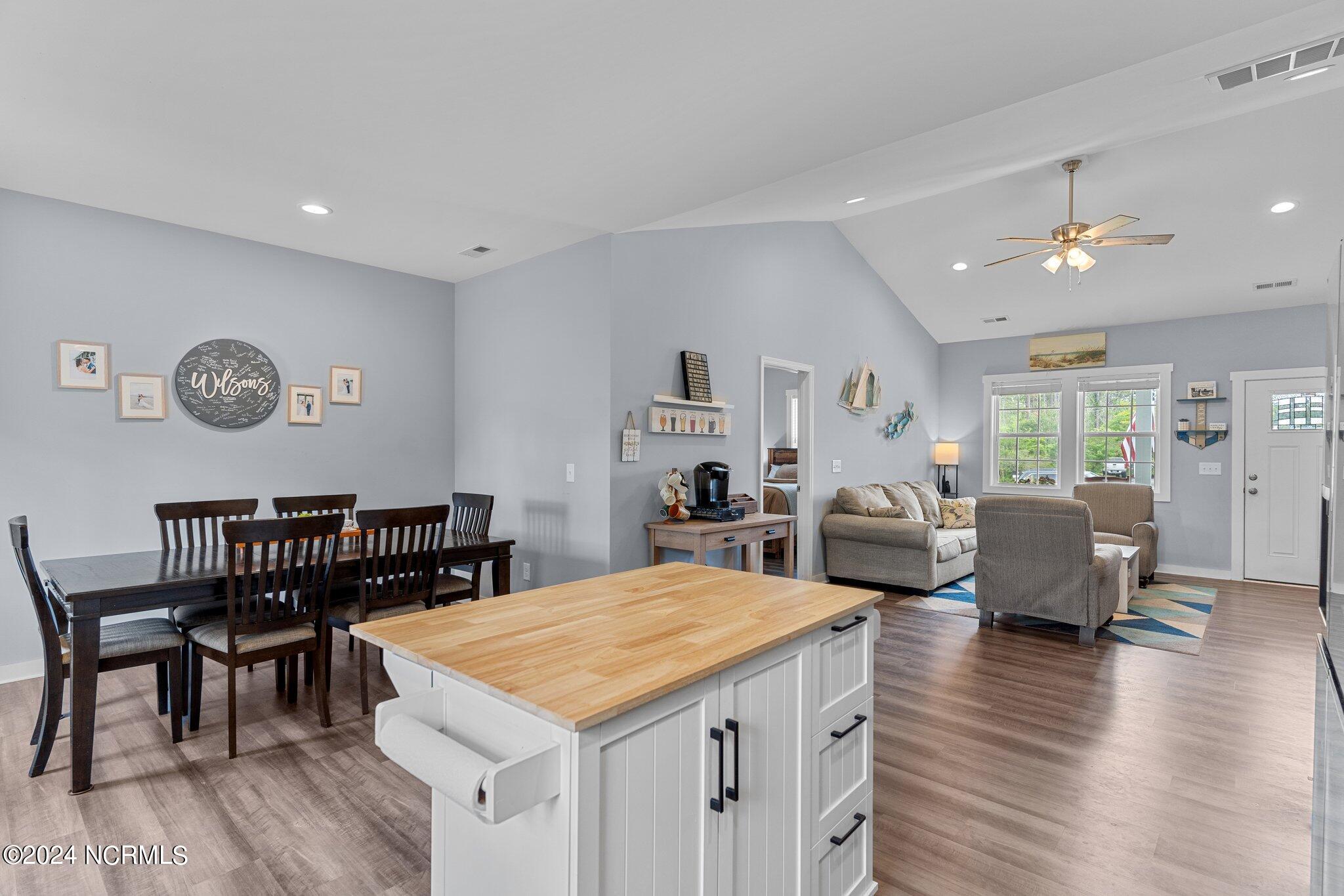 71 Bridges Road Southport, NC 28461 - Photo 12 of 38 25-web-or-mls-BTS07943