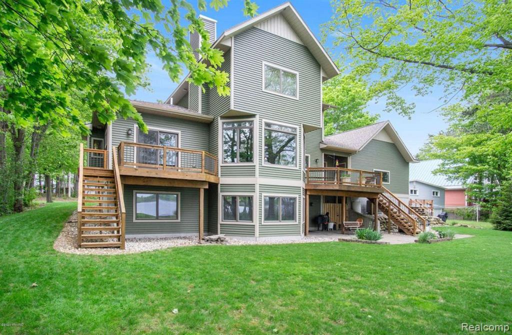 3271 Lakeshore Road Manistee, MI 49660 - Photo 5 of 51