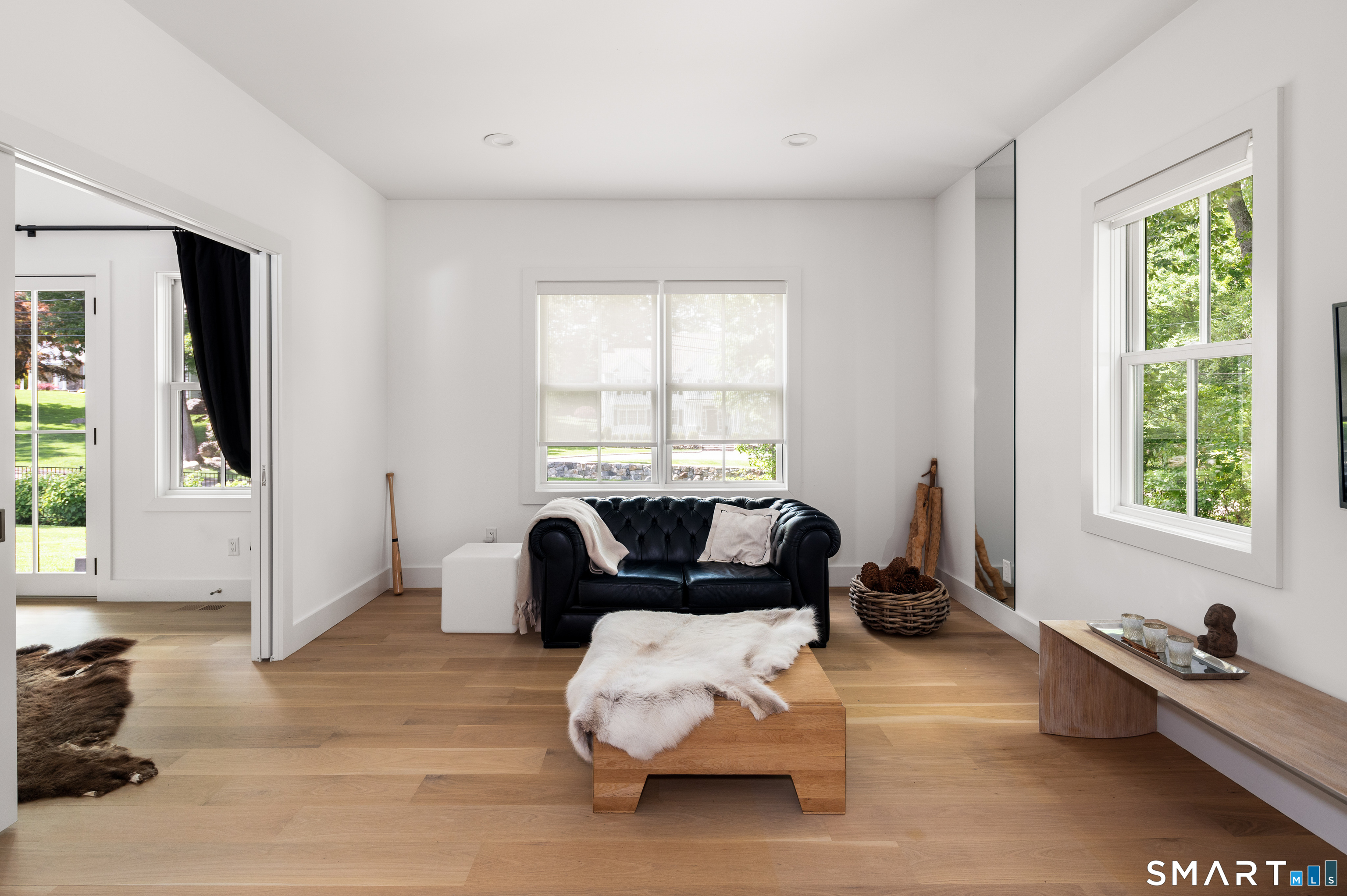 106 Pond Road Stamford, CT 06902 - Photo 5 of 32