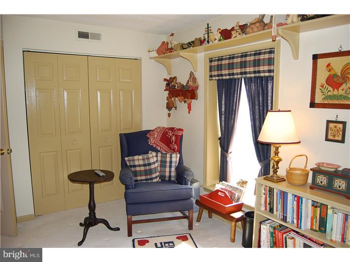 424 Brandon Road Norristown, PA 19403 - Photo 11 of 16 Bedroom 2