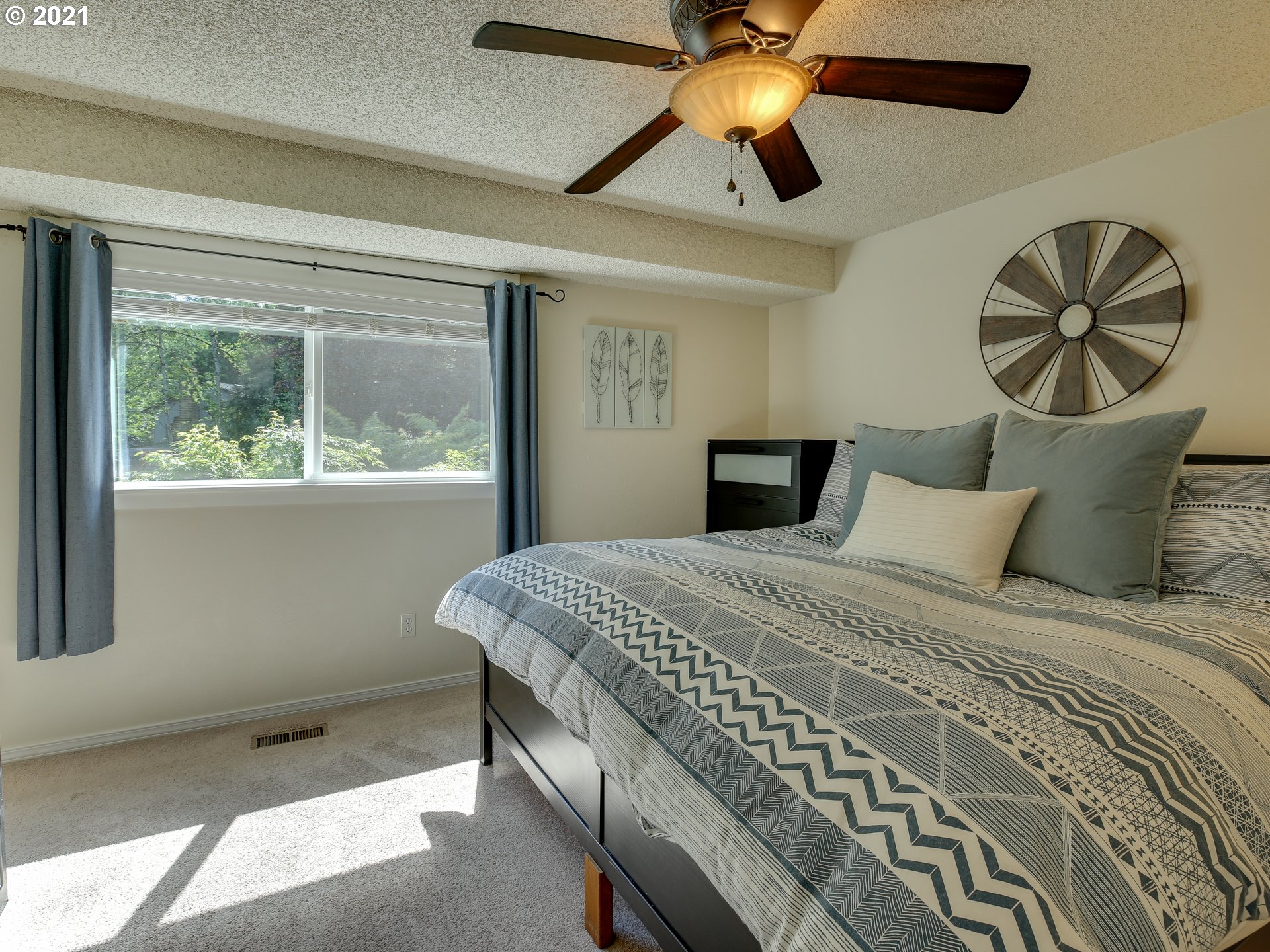 7305 Southwest Sorrento Road Beaverton, OR 97008 - Photo 11 of 28 Gallery Image 11