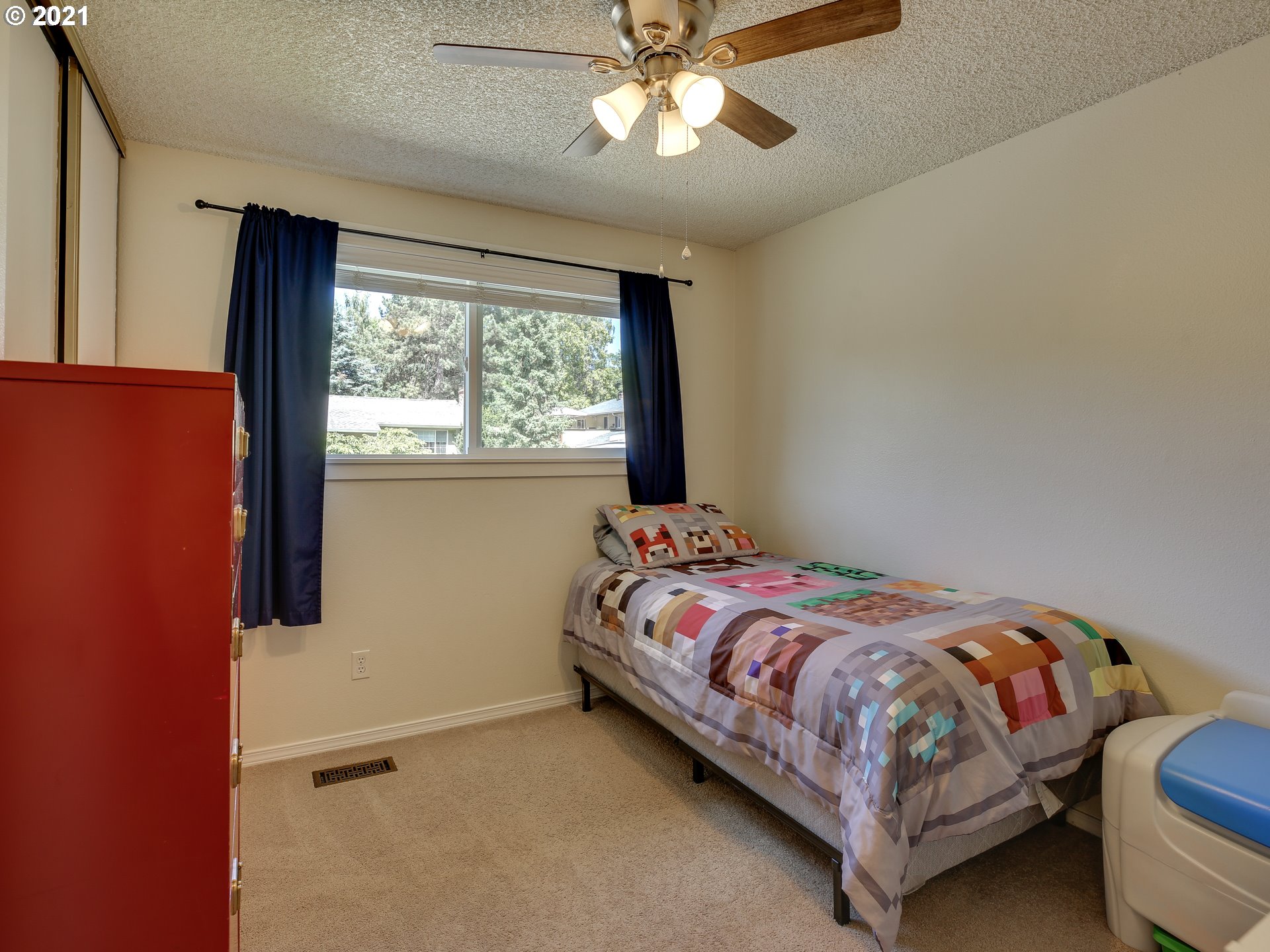 7305 Southwest Sorrento Road Beaverton, OR 97008 - Photo 13 of 28 Gallery Image 13